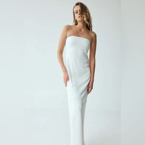 Third Form‎ White Strapless Dress